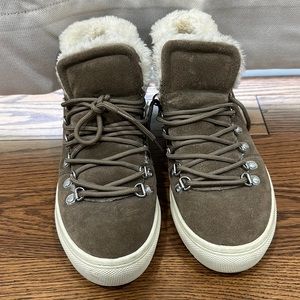 Winter boots